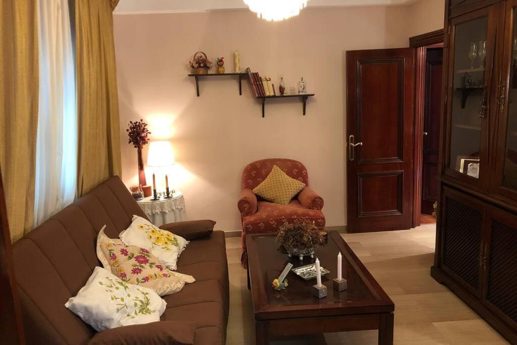 Casa En Granada Con Hermoso Jardin, Parking Calle Εξωτερικό φωτογραφία