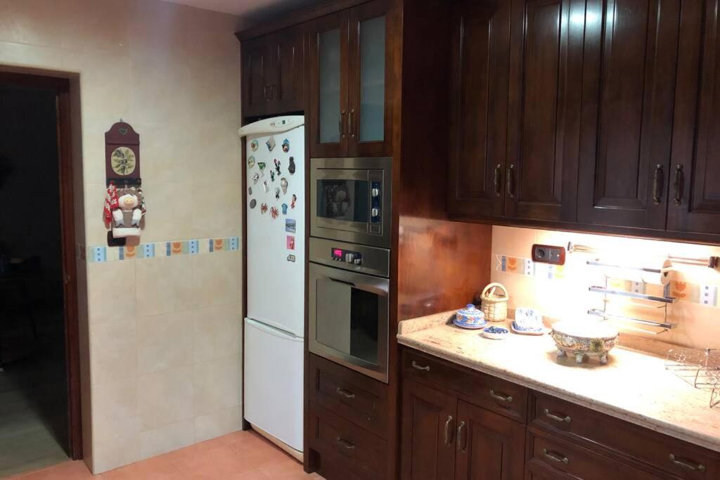Casa En Granada Con Hermoso Jardin, Parking Calle Εξωτερικό φωτογραφία